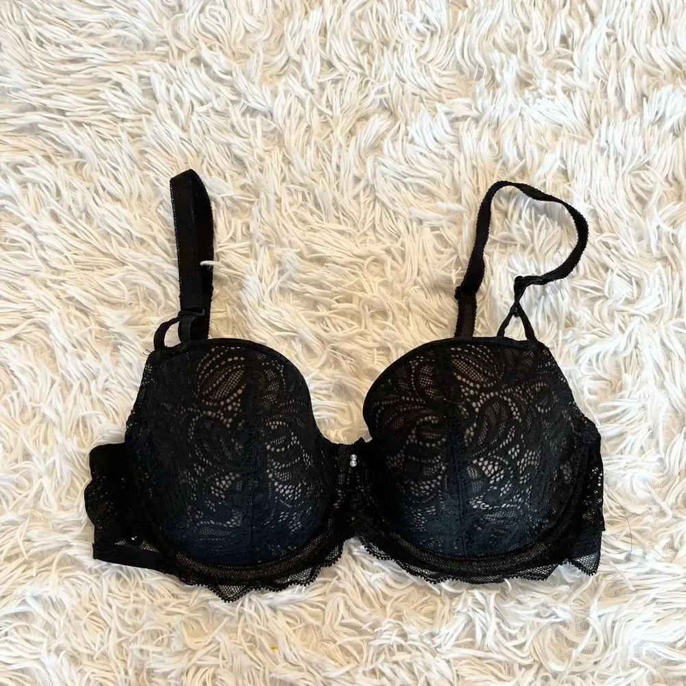 B.Tempt’d boack lace bra